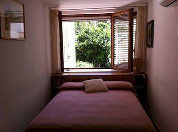 Couette-café Apollo 2*